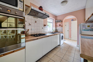 Kitchen- click for photo gallery